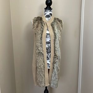 H&M Fur look sweater open vest M